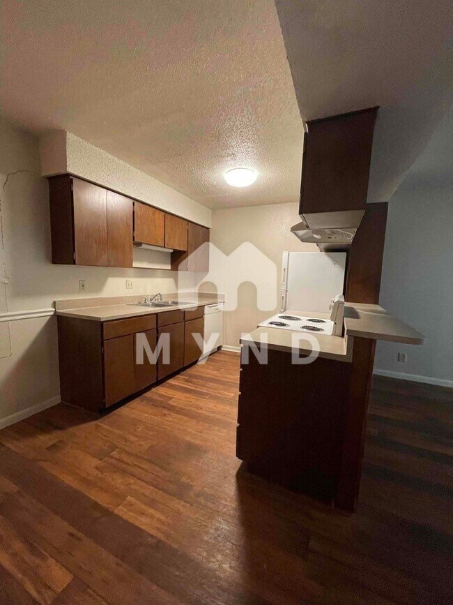 Foto del edificio - 613 W San Antonio St Unit 205