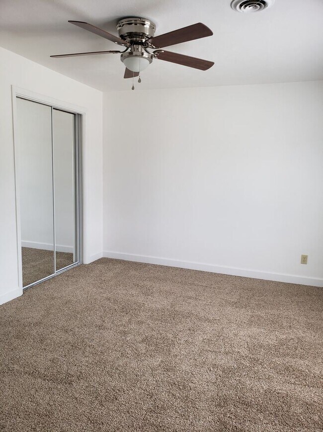 Building Photo - 3 br, 2 bath House - 1315 West 7th Street