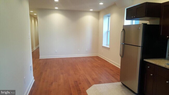 Building Photo - 5037 Florence Ave