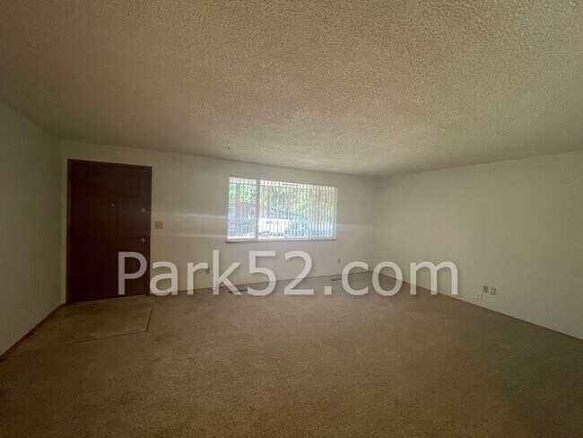 Foto del edificio - 2 Bedroom 1 Bathroom Puyallup Area Duplex
