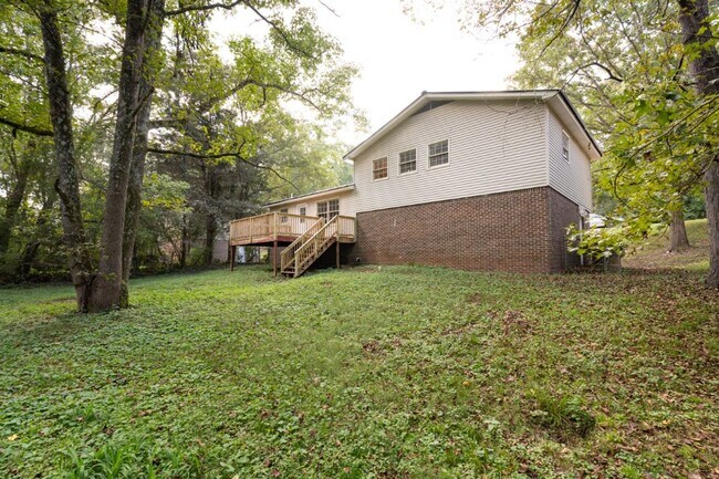 Foto del edificio - Pet-Friendly 3BR with Bonus Room, Deck & G...
