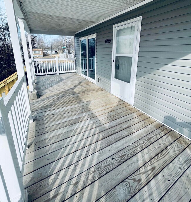 Front Porch - 6110 Ingersoll Rd
