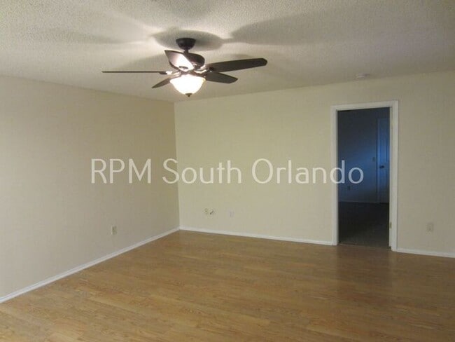 Building Photo - Great location! 2nd floor condo in Winter ...