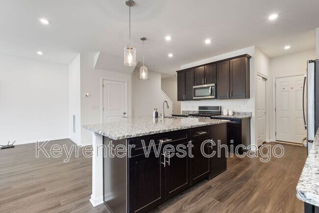 Building Photo - 143 Blanchard Ct