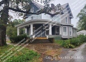 Building Photo - 347 N Locust St