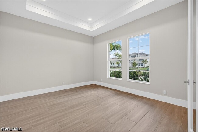 Foto del edificio - 9712 Moonflower Ln