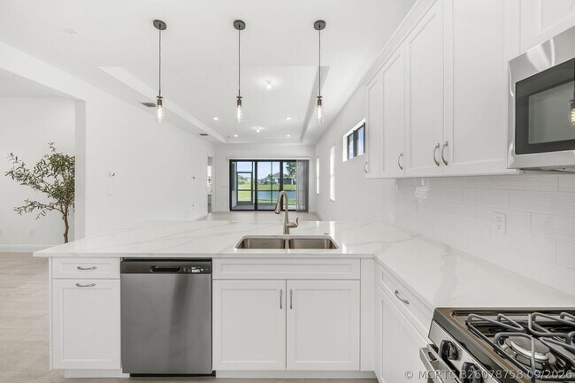 Foto del edificio - 4787 St Armands Way