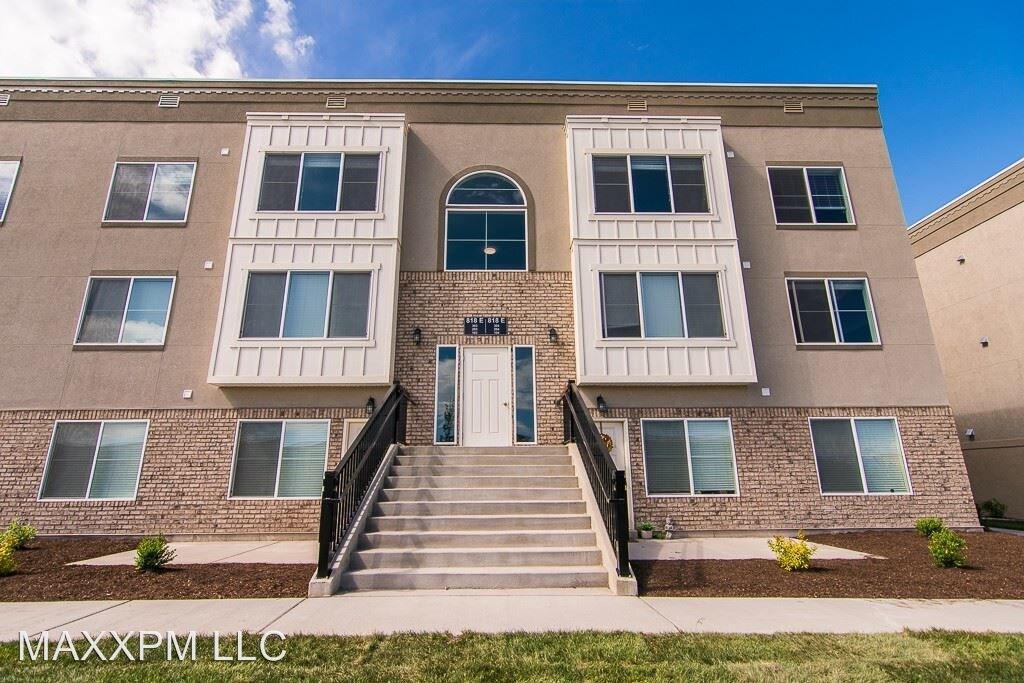 Primary Photo - 3 br, 2 bath House - 487 S 850 E #303