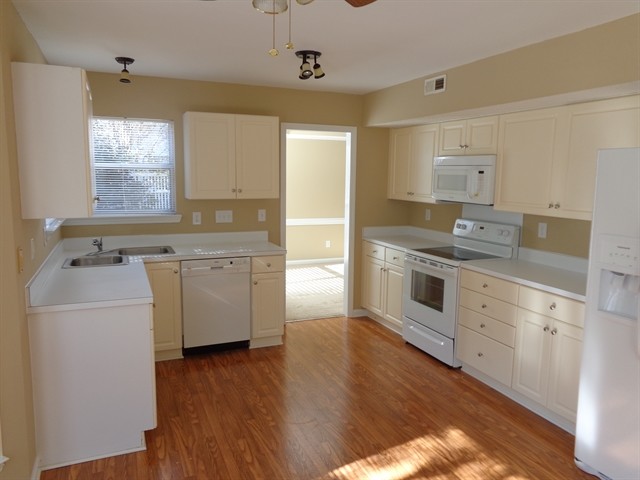 Building Photo - 14211 Harlequin Dr