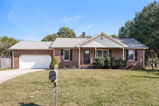 Building Photo - 1811 Peartree Ct