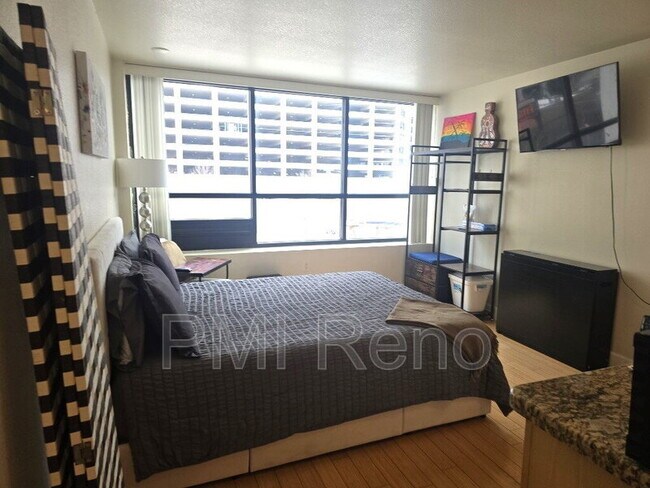 Foto del edificio - 450 N Arlington Ave