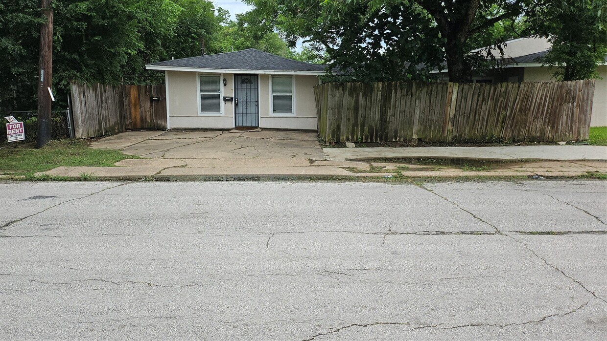 Primary Photo - 5603 Northridge Dr