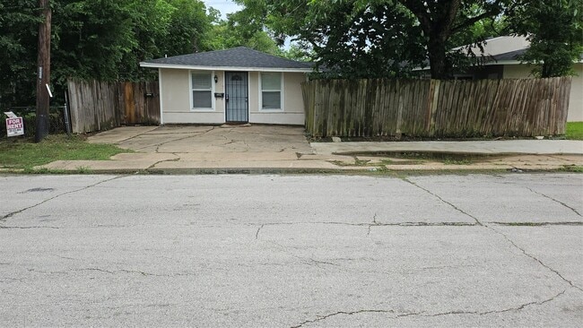 Foto del edificio - 5603 Northridge Dr