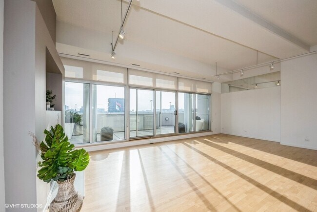 Foto del edificio - 1035 W Huron St