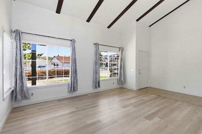 Foto del edificio - 1197 Barrington Ct