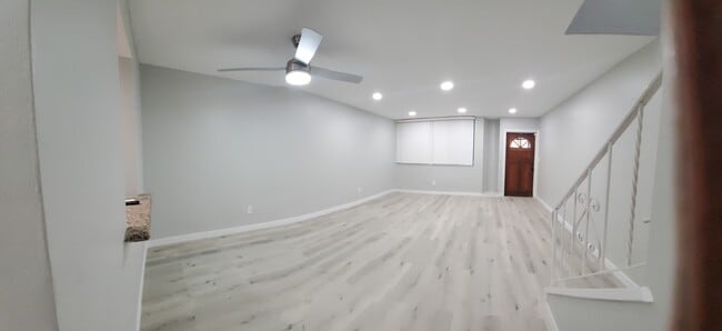 Building Photo - 1114 N 17th Ave