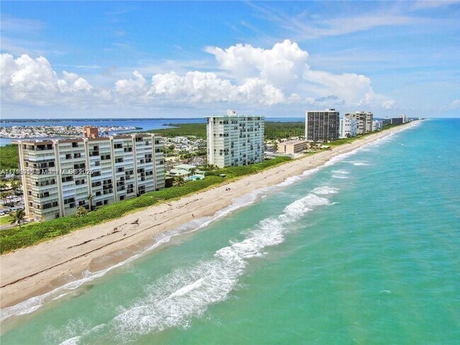 Foto del edificio - 9940 S Ocean Dr
