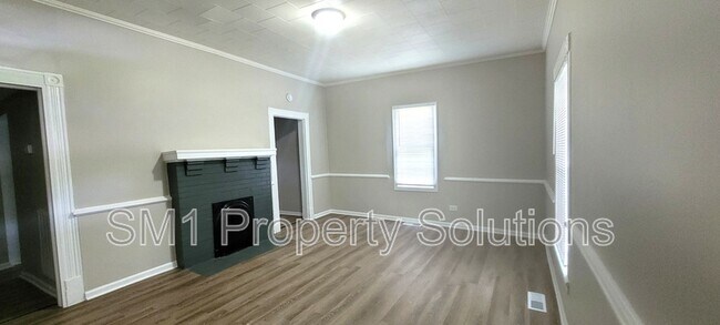Building Photo - 1306 Pearson St
