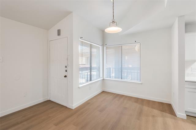 Foto del edificio - 5550 Spring Valley Rd