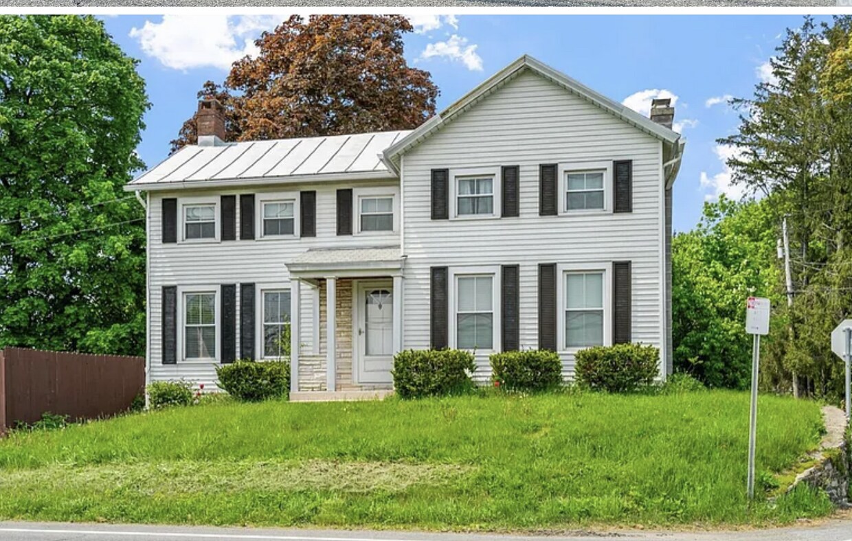 433 Northern Blvd, Germantown, NY 12526 House Rental in Germantown