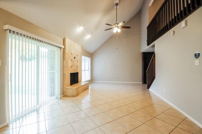 Building Photo - 11906 Swan Creek Dr