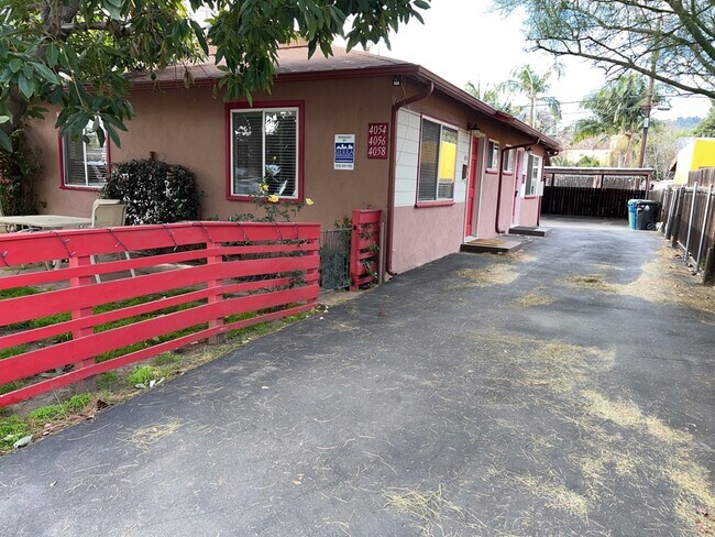 Foto del edificio - 4054 Edenhurst Ave