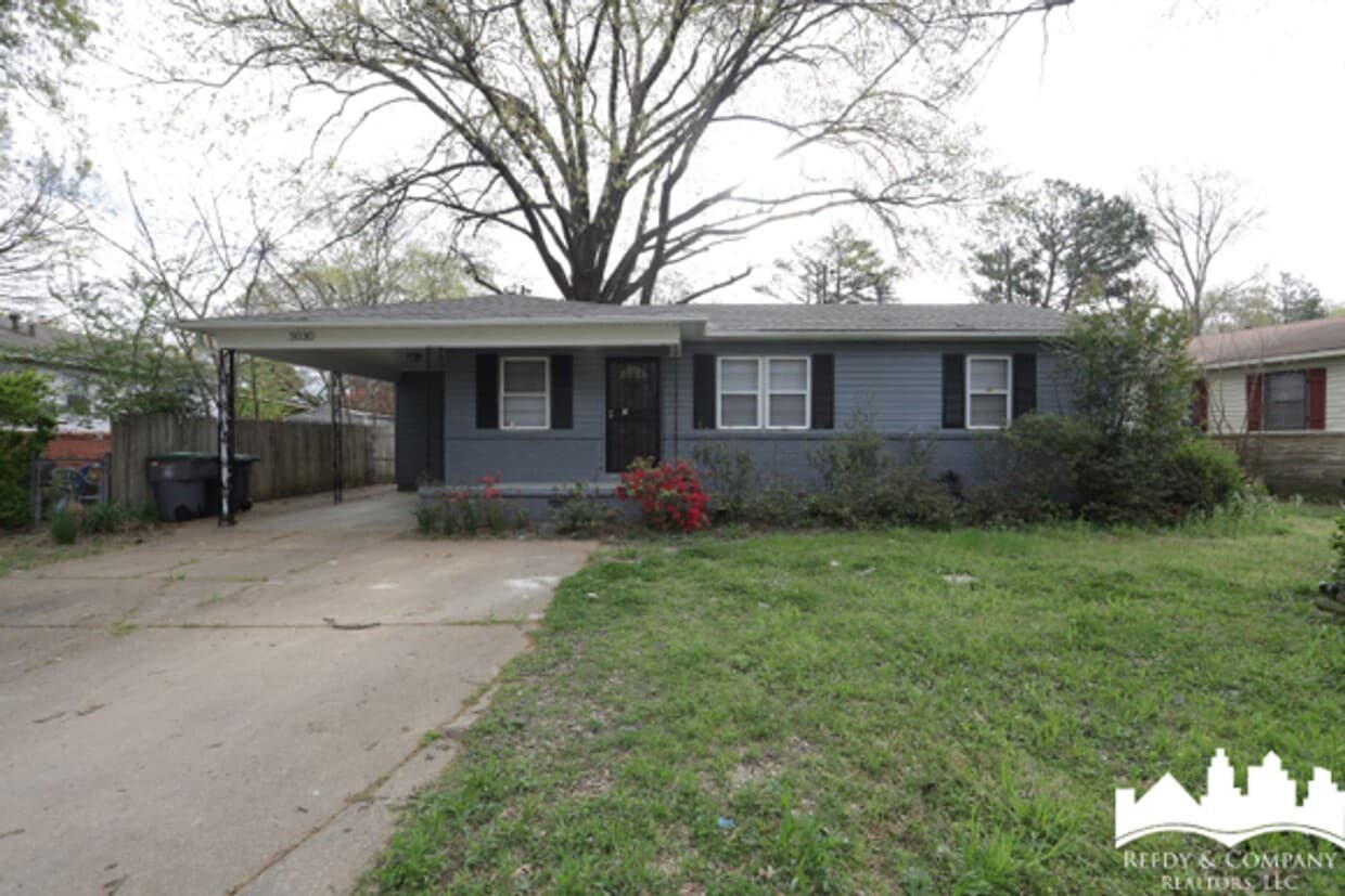 Primary Photo - 3030 Bluffdale St