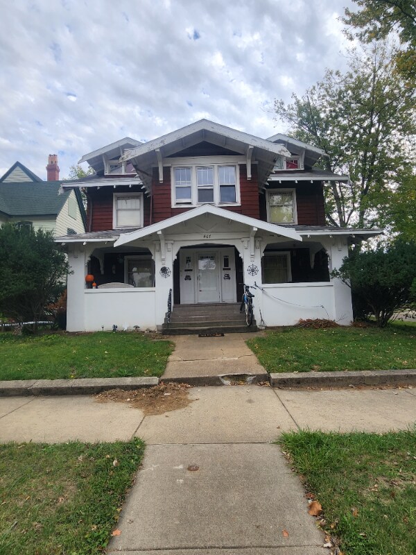 Primary Photo - 467 W William St