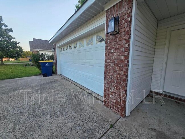 Building Photo - 66 Nevada Ln