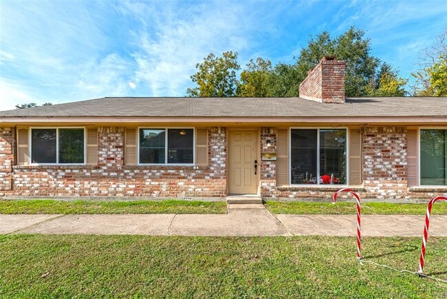 Building Photo - 9414 Springview Ln