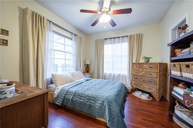 Foto del edificio - 3119 Tom Green St
