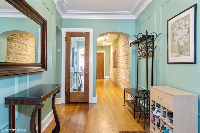 Foto del edificio - 1518 W Thorndale Ave