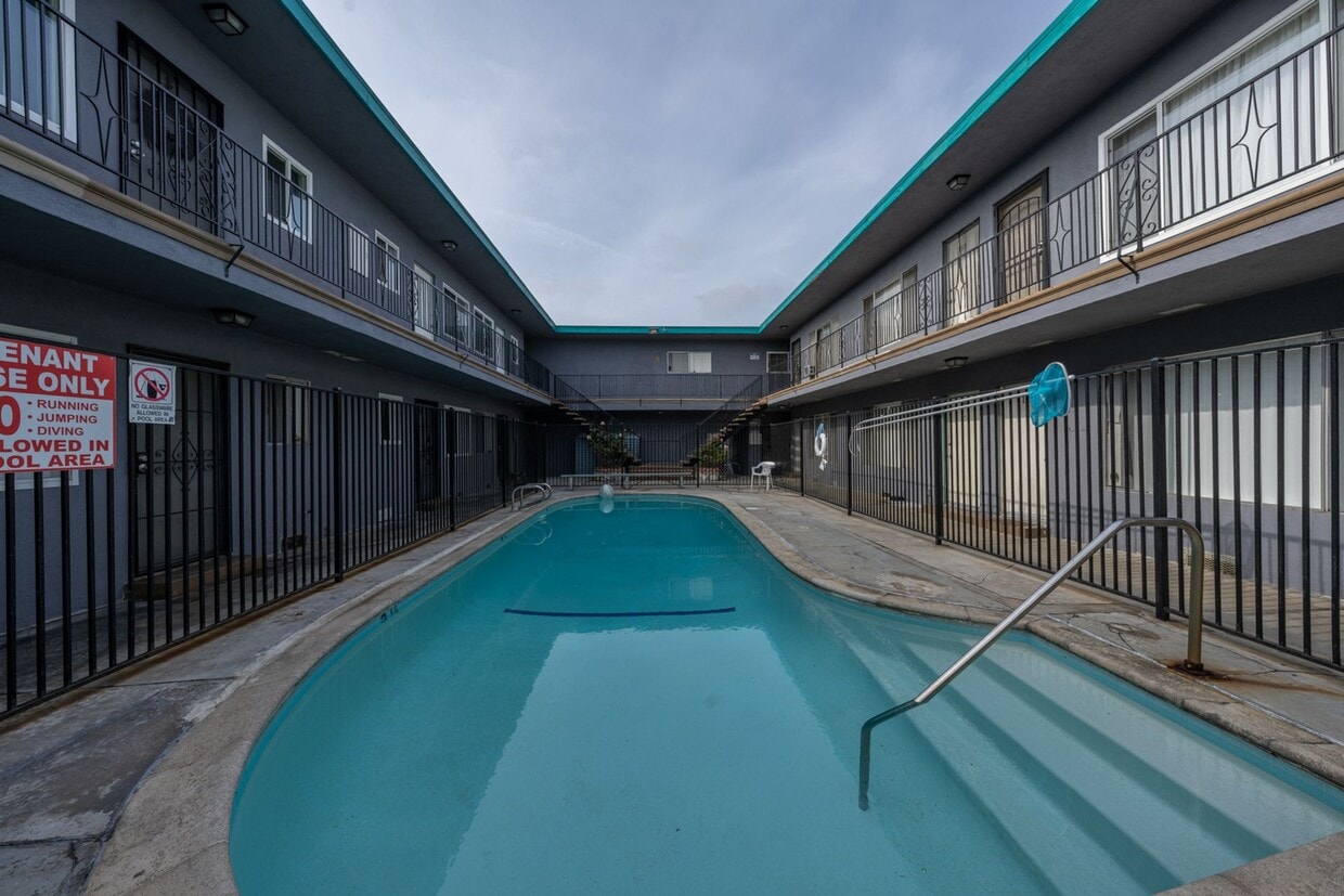 Building Photo - Cordary Manor