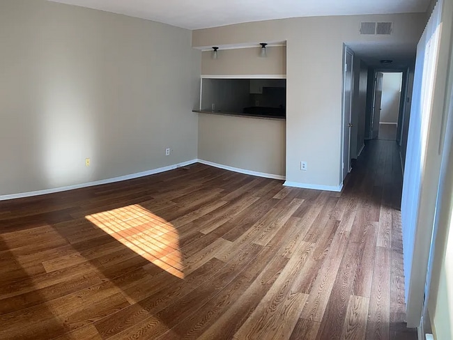 Foto del edificio - 3350 Altamont Rd