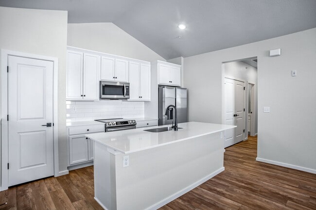 Building Photo - 1788 Iron Wheel Dr