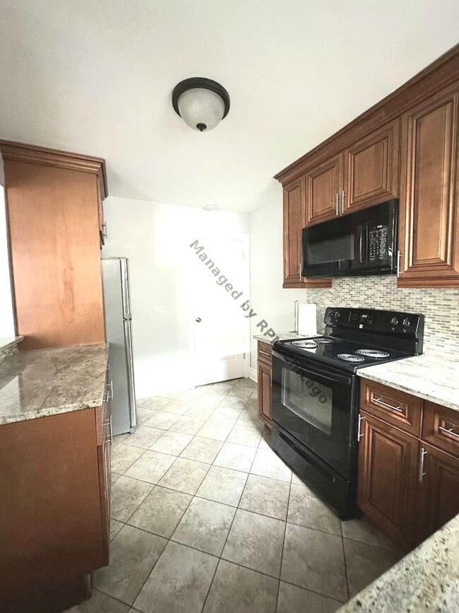 Building Photo - 1420 N Harlem Ave