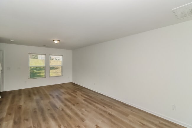 Foto del edificio - 134 Mountain Crest Dr