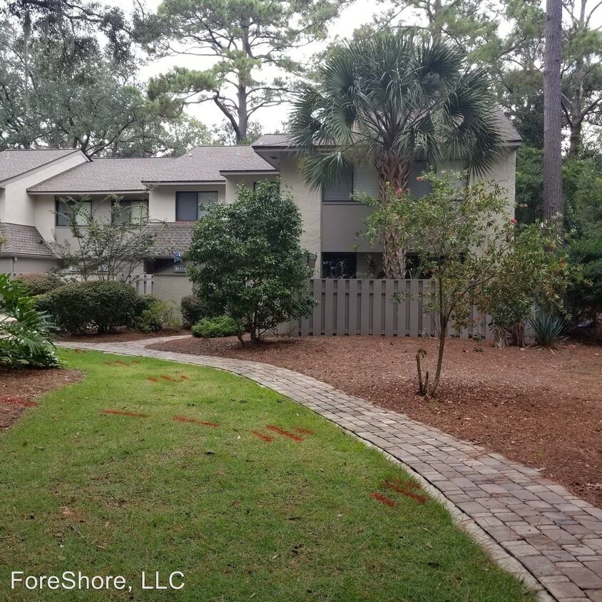 43 Folly Field Rd Unit 11, Hilton Head Island, SC 29928 Room for Rent