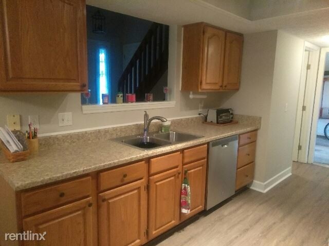 Primary Photo - 3622 Country Ridge Dr