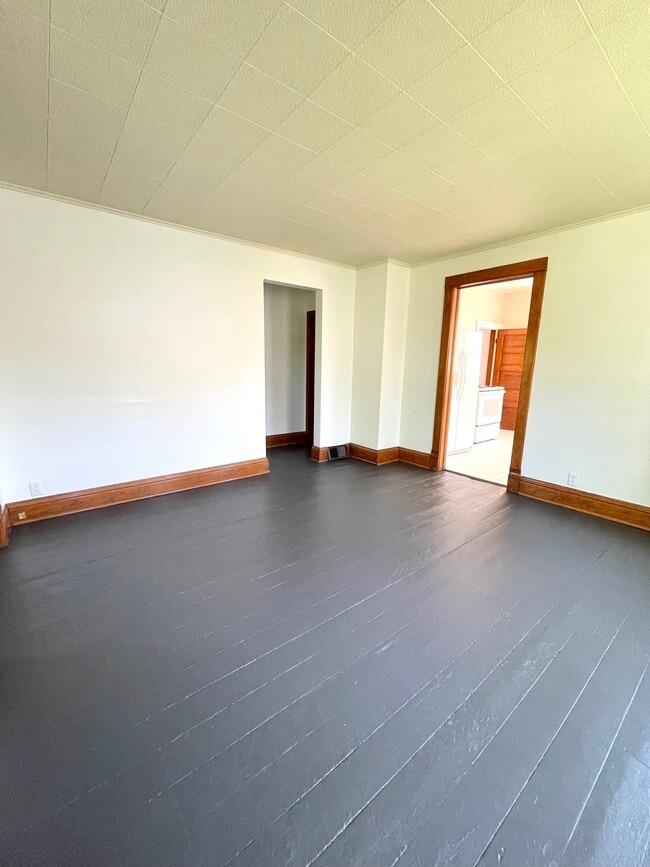 Building Photo - 1016 Duplex