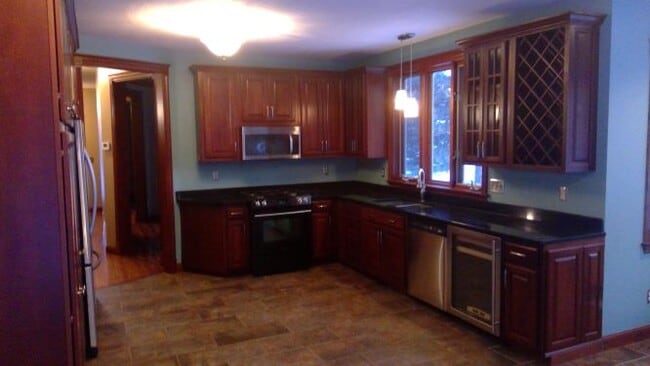 Building Photo - 2384 Oak Glen Trail