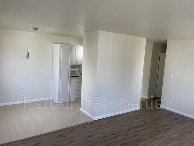 Foto del edificio - 3770 Iris Ave
