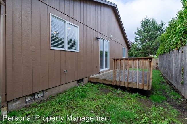 Building Photo - 3 br, 2 bath House - 10028 NE 19th Street