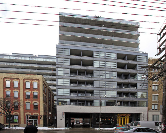 Photo du bâtiment - Victory Condominiums
