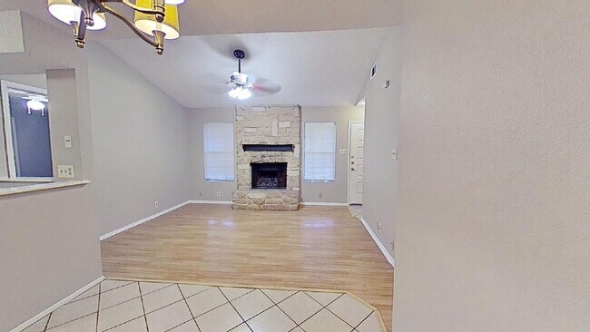 Foto del edificio - "Charming 3-Bedroom 2-Bath Duplex Retreat ...