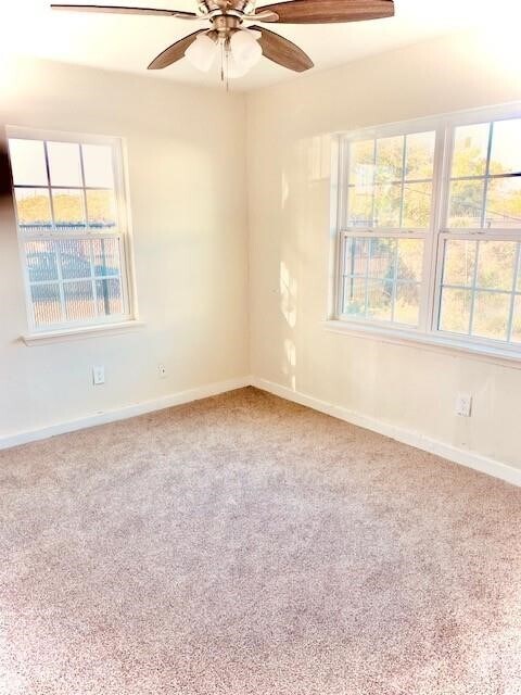 Foto del edificio - 1214 Des Jardines St