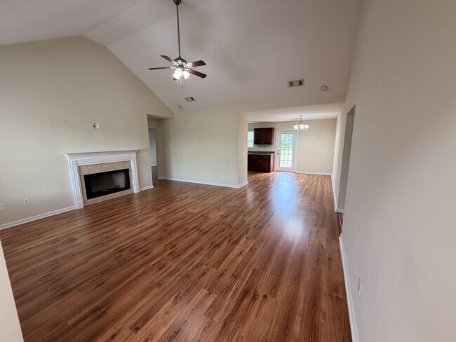 Foto del edificio - 259 Canterberry Pl