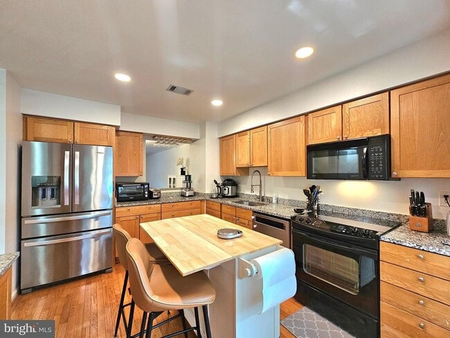 Building Photo - 5939 Heatherwood Ct