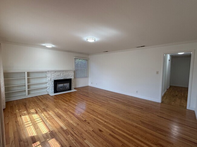 Foto del edificio - 5805 20th Ave