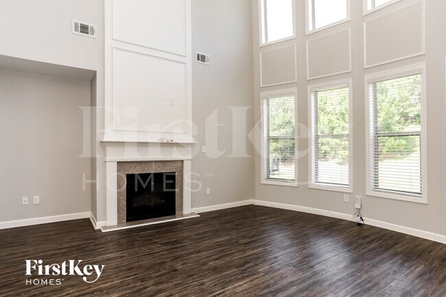 Foto del edificio - 6252 Stonelake Dr SW